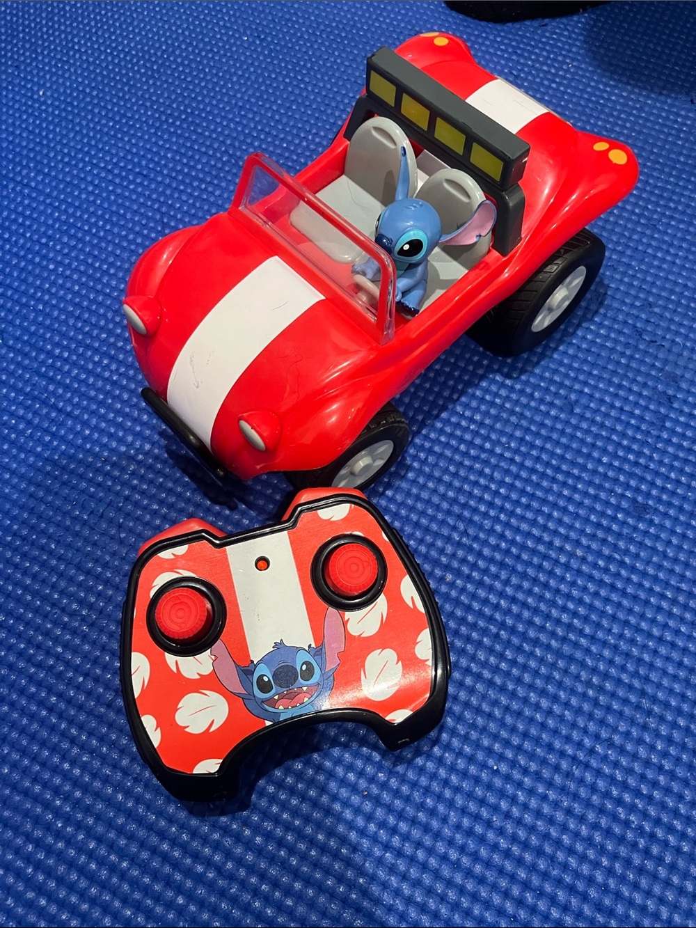 Disney Red & White Stitch RC Roadster with Themed Controller